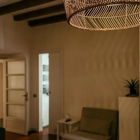 Magic Place - Buk With Garden View - Citta Alta Апартаменты *